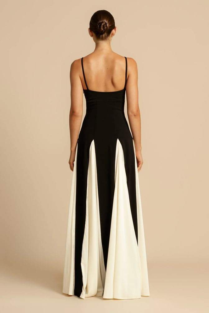 FJØRNA Griselda color block maxi slip dress in black, featuring a flowing silhouette and stylish design, perfect for summer wear.
