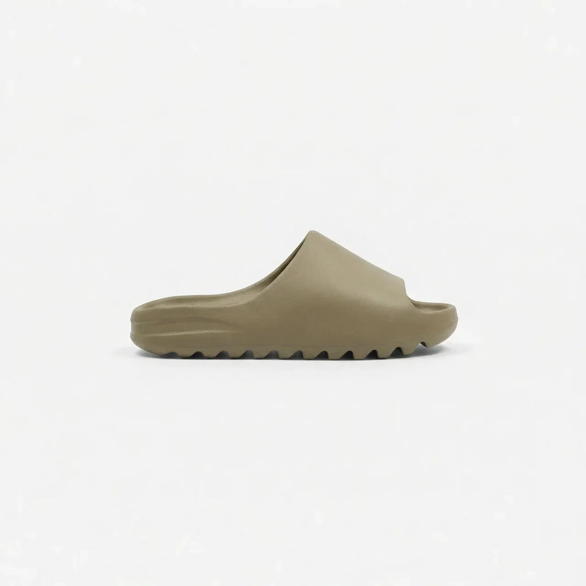Men's FJØRNA open toe slides, stylish men's slippers with a comfortable open toe design, suitable for casual wear.