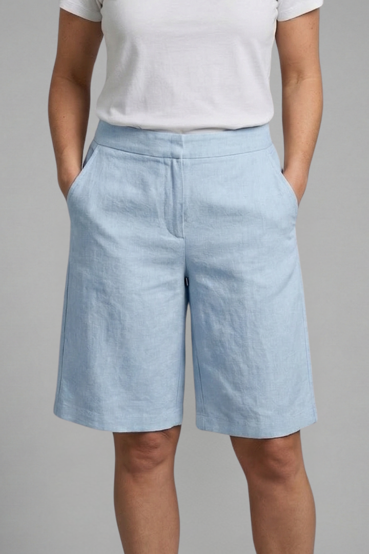 FJØRNA women's high waist summer shorts with drawstring waist and pockets, knee-length, lightweight and comfortable for warm weather.
