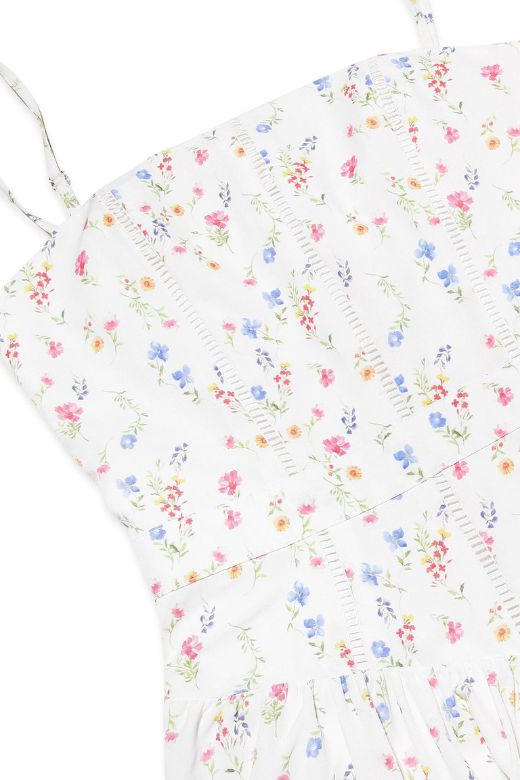 FJØRNA Tasmin women's white print midi dress featuring a bodycon fit, perfect for day-to-night wear, stylish and versatile.